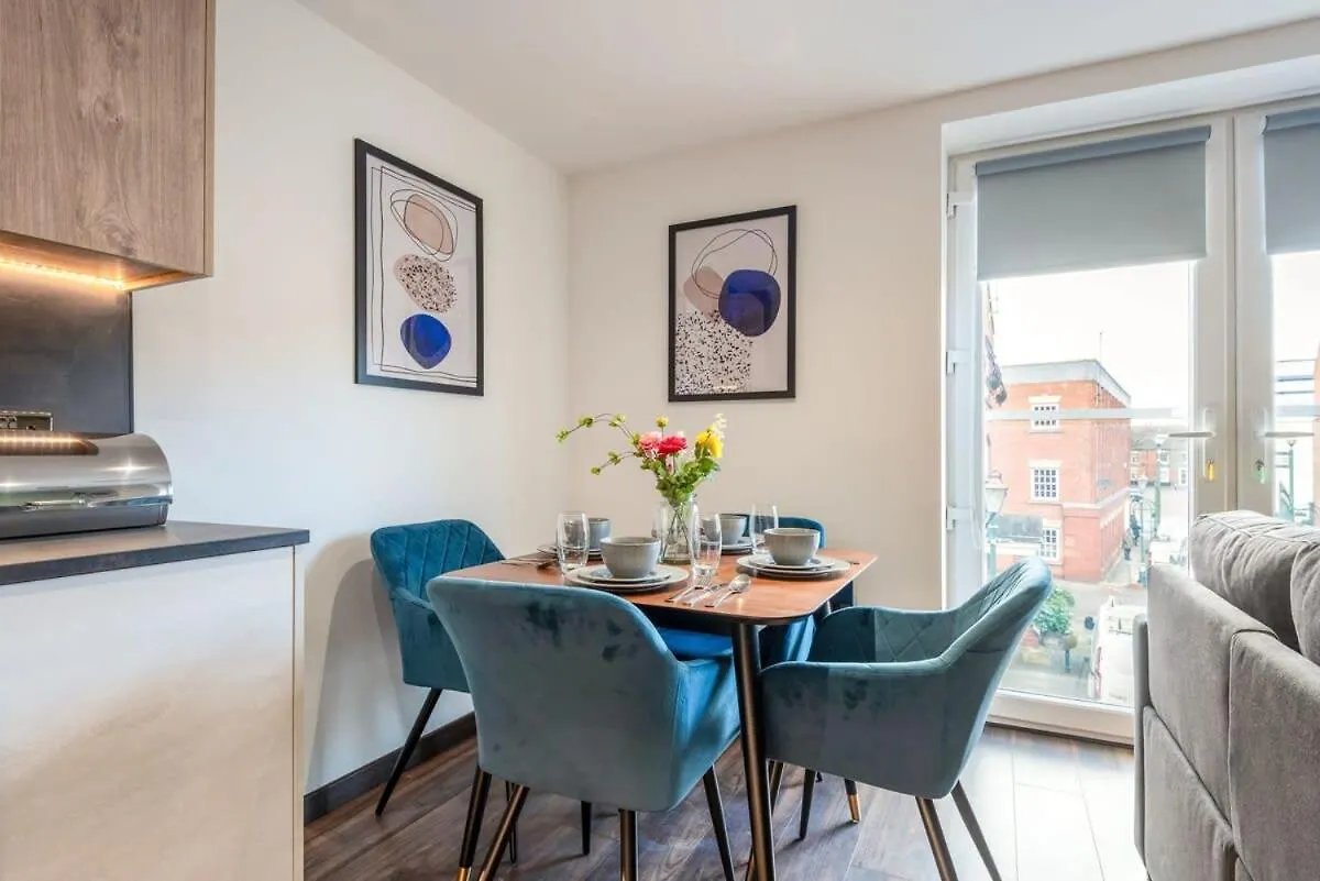 Smart 1 Bed Apartment In Central Hull Kingston upon Hull