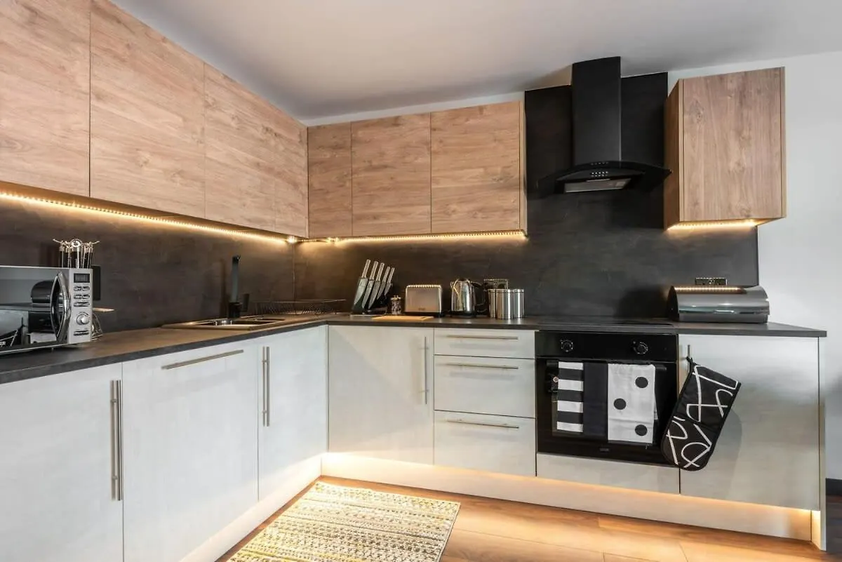 Smart 1 Bed Apartment In Central Hull Kingston upon Hull